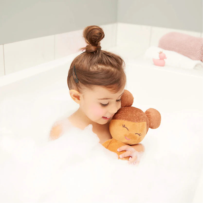 MUÑECA DE BAÑO - MORENA CON ACCESORIOS
