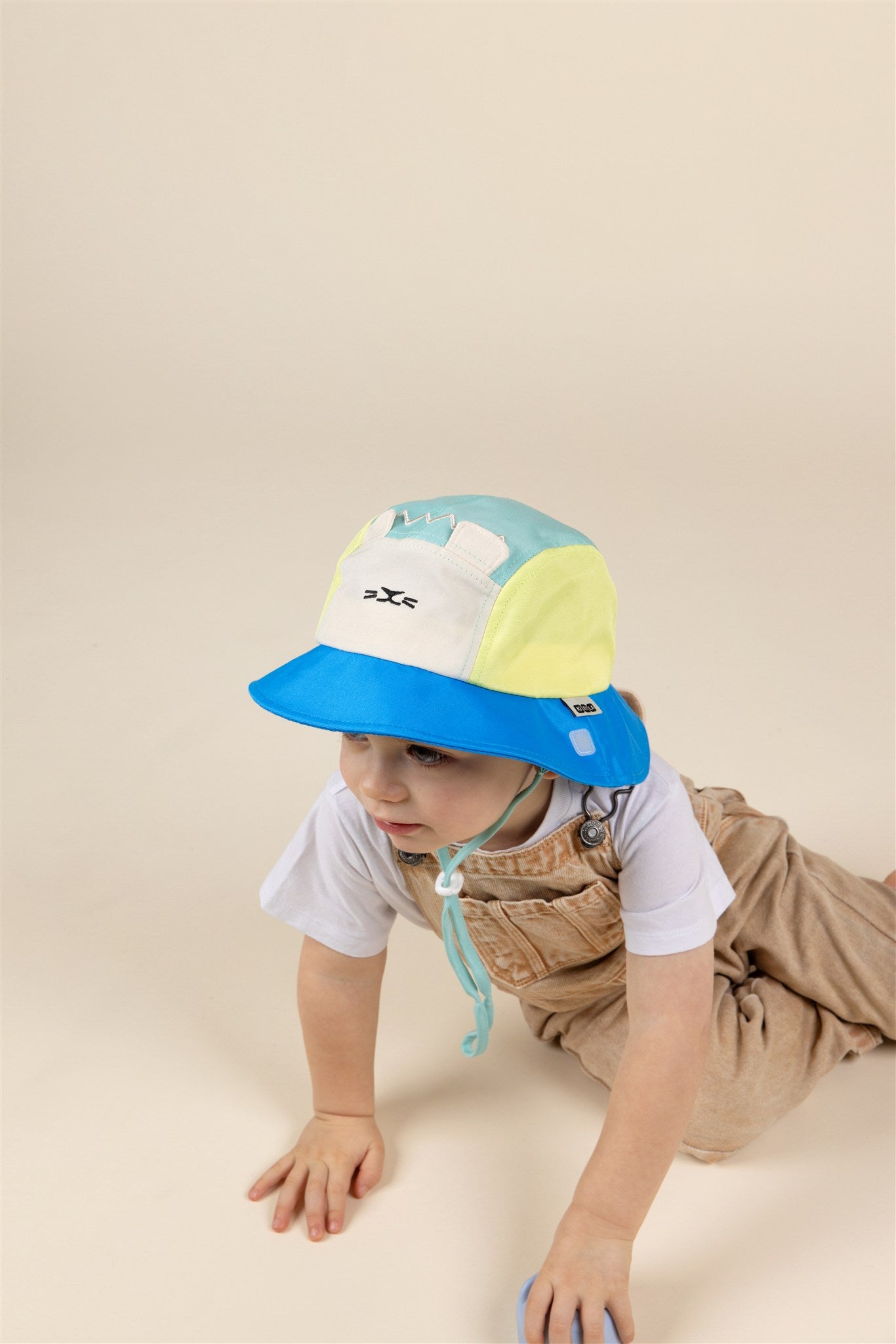 Lifestyle - Camper Lion Ki ET LA